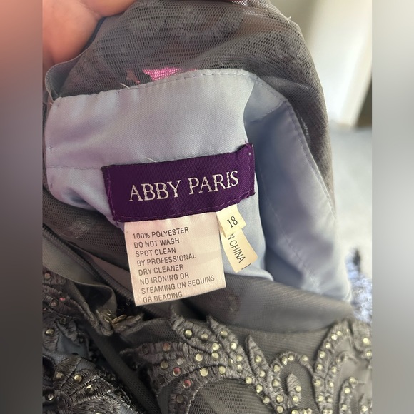 Prom dress size 16-18 - Picture 8 of 8